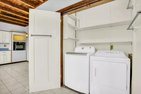 910 W Park Ave, Champaign, IL 61821 photo 40