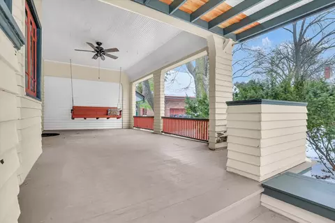 910 W Park Ave, Champaign, IL 61821 photo 7