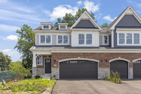 129 Harding Ct, Glen Ellyn, IL 60137