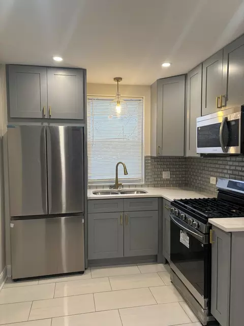 Kitchen - 2049 E 93rd St, Chicago, IL 60617 photo 1 of 1