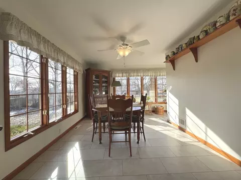 Dining - 13 Erin Ln, Kankakee, IL 60901 photo 1 of 3