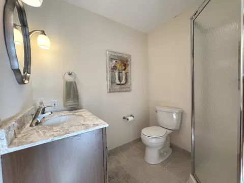 Bath - 13 Erin Ln, Kankakee, IL 60901 photo 2 of 2