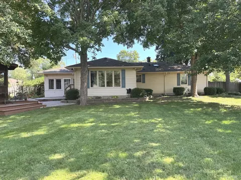 Exterior - 13 Erin Ln, Kankakee, IL 60901 photo 11 of 15