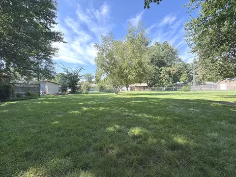 Exterior - 13 Erin Ln, Kankakee, IL 60901 photo 12 of 15