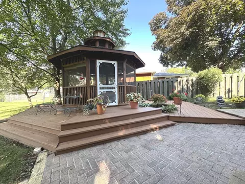 Exterior - 13 Erin Ln, Kankakee, IL 60901 photo 6 of 15