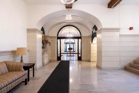 Entry Way - 1765 E 55th St #E1, Chicago, IL 60615 photo 4 of 5