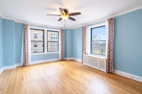 Living - 1765 E 55th St #E1, Chicago, IL 60615 photo 4 of 5