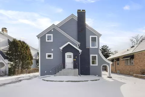 133 E Washington St, Villa Park, IL 60181