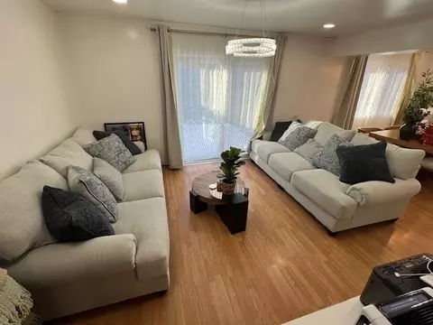 Living - 468 Harmony Dr, Wheeling, IL 60090 photo 5 of 5