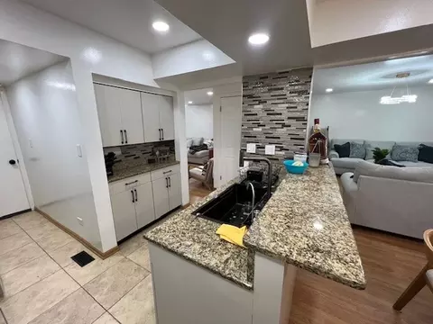 Kitchen - 468 Harmony Dr, Wheeling, IL 60090 photo 3 of 4