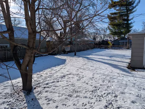 Exterior - 920 Augusta Ave, Elgin, IL 60120 photo 2 of 3