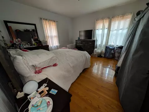 Bedroom - 920 Augusta Ave, Elgin, IL 60120 photo 4 of 4