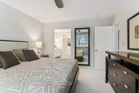 Bedroom - 1 Harrogate On Oxford Rd, Rolling Meadows, IL 60008 photo 1 of 2