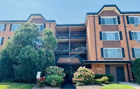 1217 S Old Wilke Rd #11-406, Arlington Heights, IL 60005