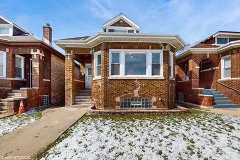 7540 S Winchester Ave, Chicago, IL 60620
