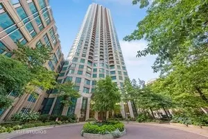 400 N Lasalle St #2205, Chicago, IL 60654