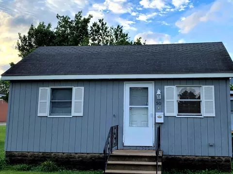 50 W Oak St, Coal City, IL 60416