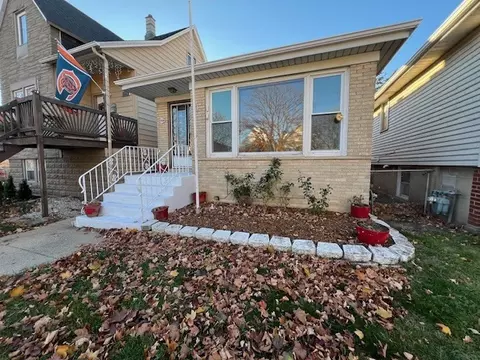 3704 S 53rd Ave, Cicero, IL 60804