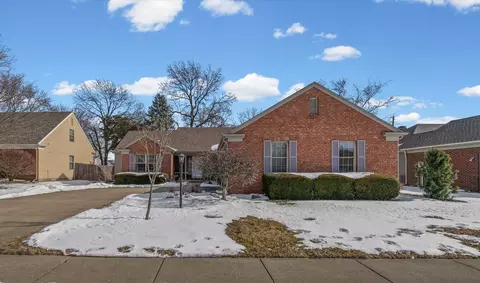 1722 Lakeside Dr, Champaign, IL 61821