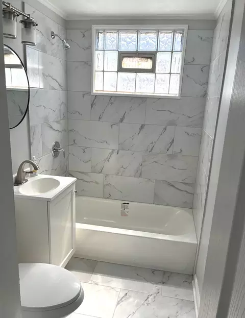 Bath - 14315 Dobson Ave, Dolton, IL 60419 photo 1 of 3