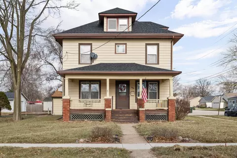225 E Wells St, Geneseo, IL 61254