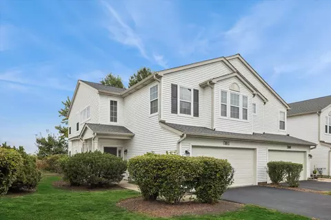 7011 Clearwater Dr, Plainfield, IL 60586