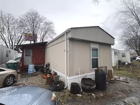 1570 N 30th Rd #46, Ottawa, IL 61350