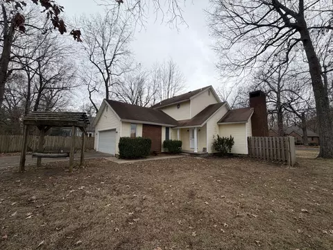 2 Hickory Ln, Metropolis, IL 62960