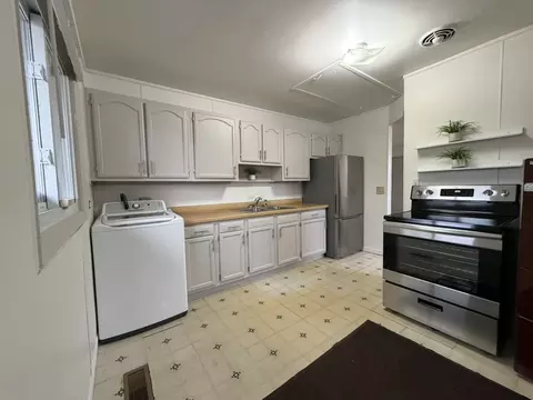Kitchen - 212 Durham Dr, Steger, IL 60475 photo 1 of 1