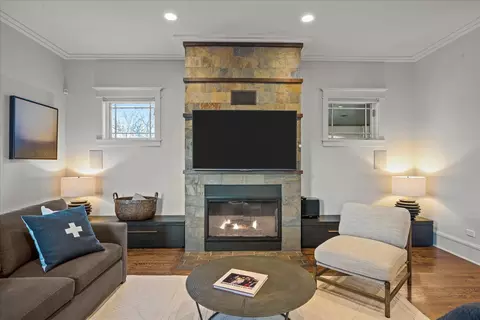 983 Cherry St, Winnetka, IL 60093 photo 17