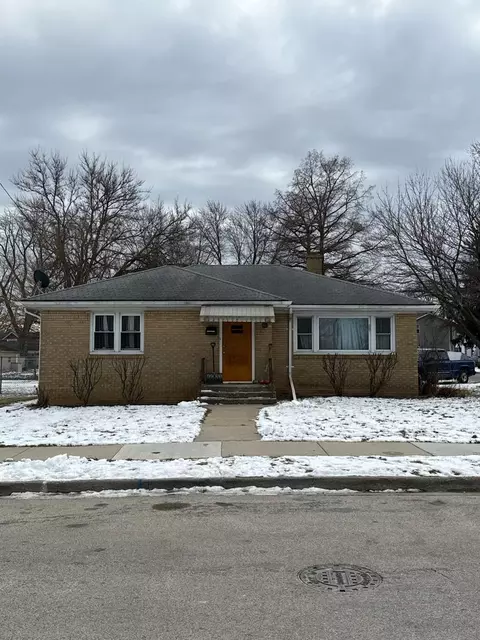 601 E 10th St, Lockport, IL 60441 photo 2