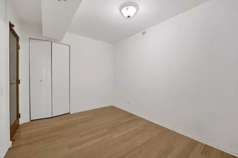 Bedroom - 40 E 9th St #609, Chicago, IL 60605 photo 2 of 5