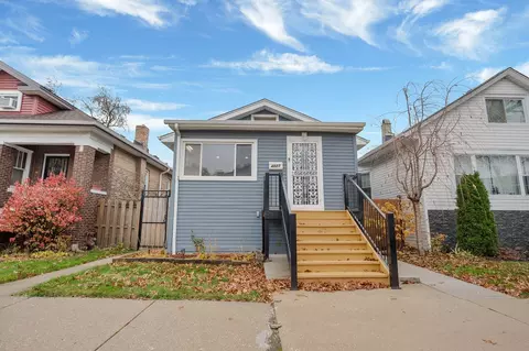 4827 W Crystal St, Chicago, IL 60651