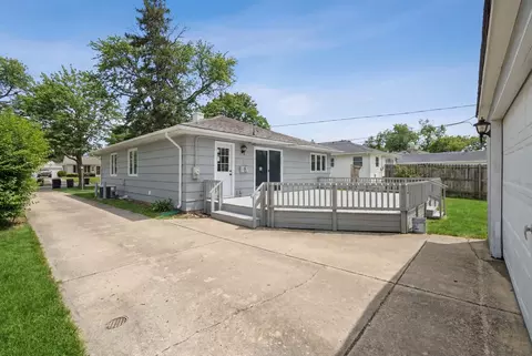 2404 Sigwalt St, Rolling Meadows, IL 60008 photo 23