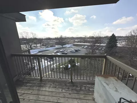 Exterior - 830 Elder Rd #B403, Homewood, IL 60430 photo 2 of 3