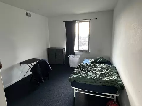Bedroom - 830 Elder Rd #B403, Homewood, IL 60430 photo 1 of 2