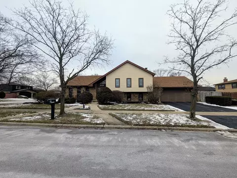 339 S Dorchester Ave, Glenwood, IL 60425