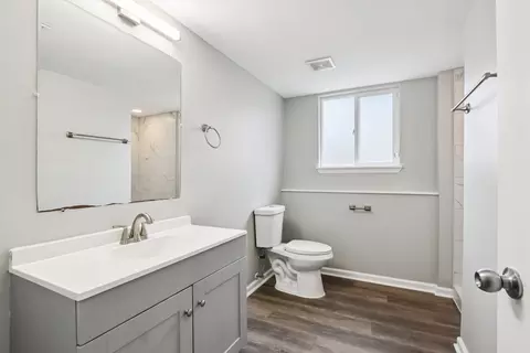 Bath - 3348 Willow Ln, Markham, IL 60428 photo 1 of 5