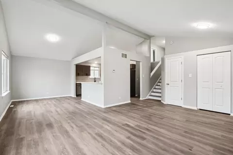 Living - 3348 Willow Ln, Markham, IL 60428 photo 3 of 7