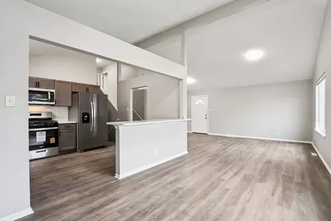Living - 3348 Willow Ln, Markham, IL 60428 photo 5 of 7