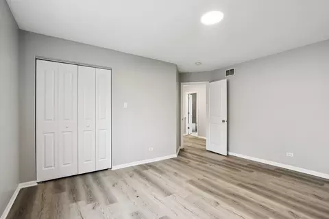 Bedroom - 3348 Willow Ln, Markham, IL 60428 photo 4 of 5