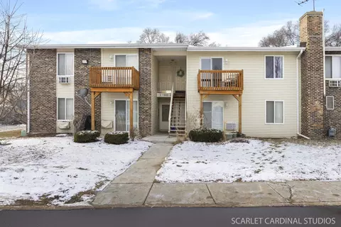 1900 Light Rd #208, Oswego, IL 60543