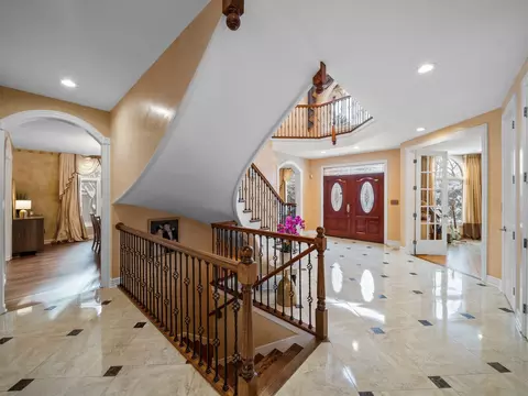 Entry Way - 1437 Sunset Ridge Rd, Glenview, IL 60025 photo 3 of 6