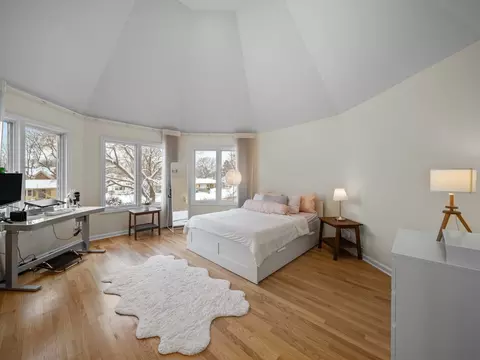 Bedroom - 1437 Sunset Ridge Rd, Glenview, IL 60025 photo 3 of 5