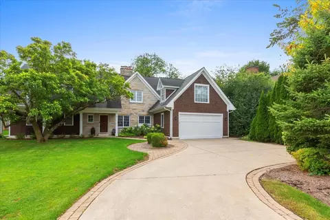 1439 Pleasant Ln, Glenview, IL 60025