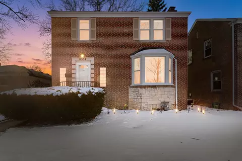 8334 Harding Ave, Skokie, IL 60076