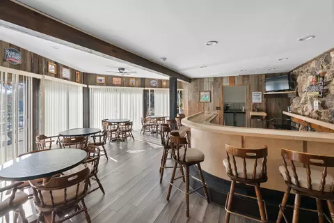 Dining - 532 E Devon Ave, Roselle, IL 60172 photo 1 of 1