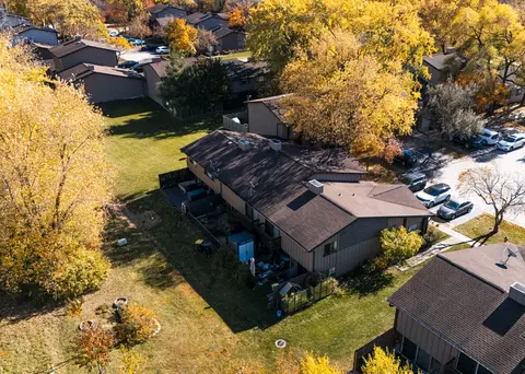 View/Area - 532 E Devon Ave, Roselle, IL 60172 photo 4 of 4