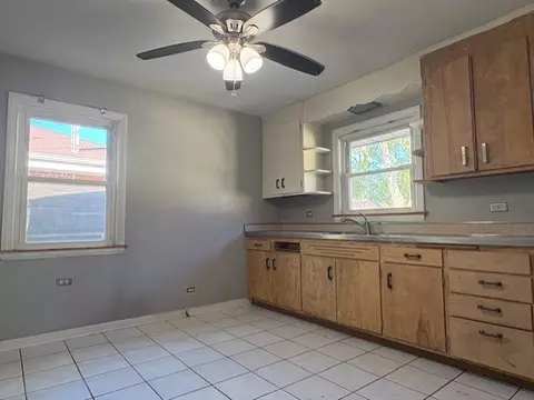 Kitchen - 1529 N Hillside Ave, Berkeley, IL 60163 photo 1 of 2