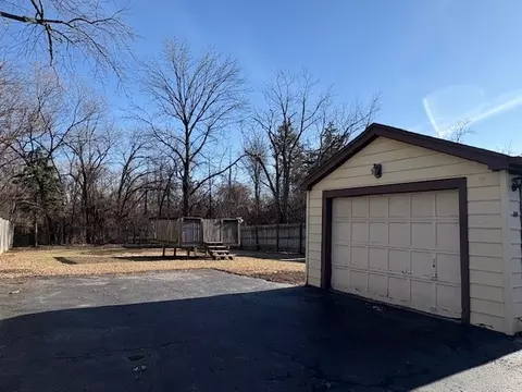 Exterior - 1529 N Hillside Ave, Berkeley, IL 60163 photo 3 of 3